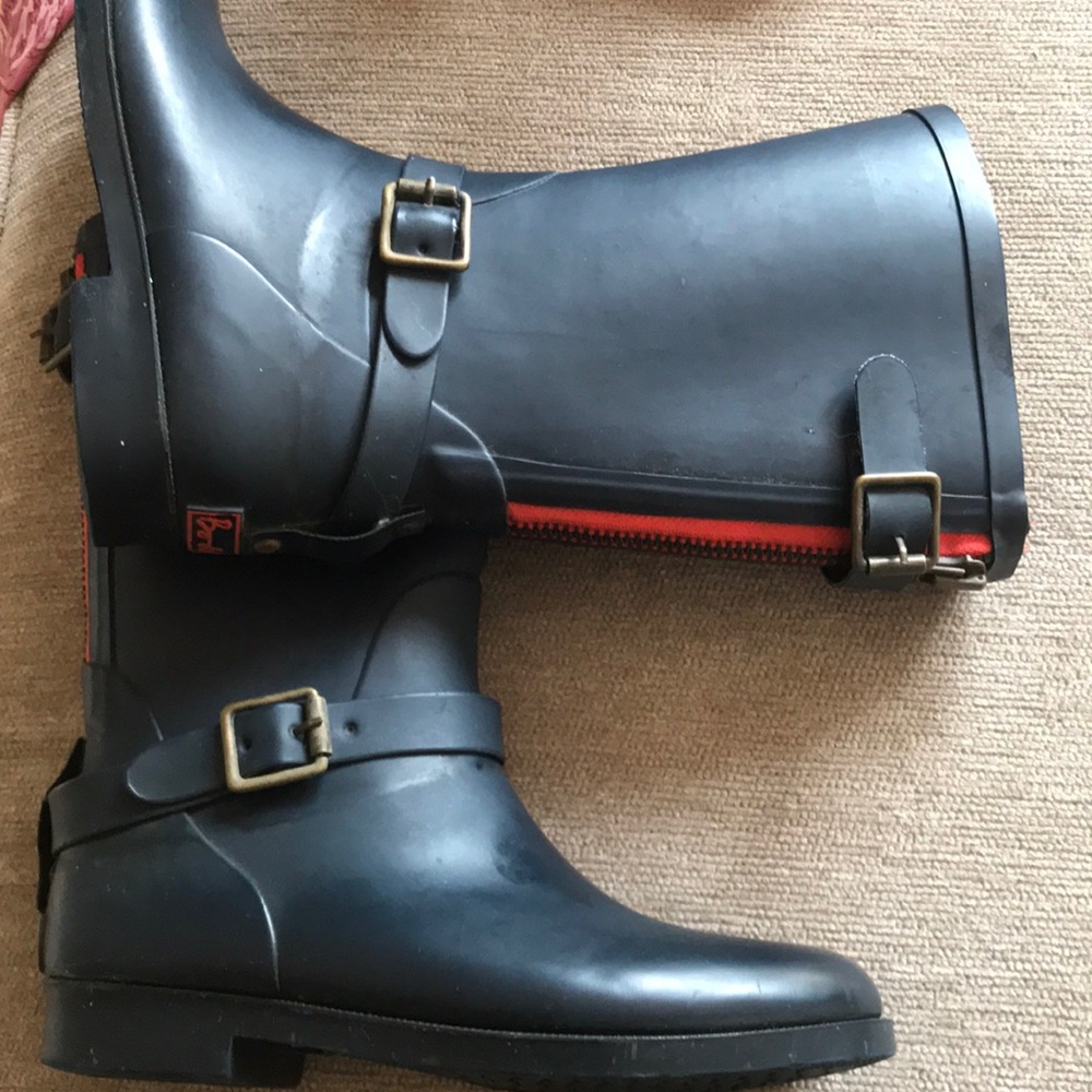 Navy rain boots by Boden